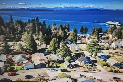 Voir Accueil - West Seattle, 1mo. min. Près de Puget Sound, Parcs & Transports