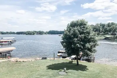Image de Belle maison au bord du lac sur Sun Valley Lake