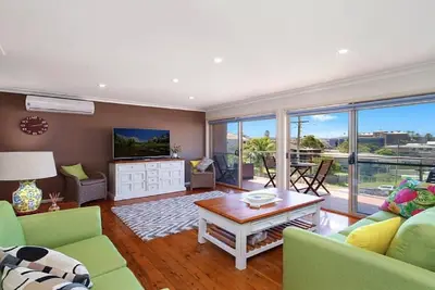 Image de Amelia On Barrington, Terrigal - Balade Courte Vers La Plage, Les Commerces Et Les Cafes, Foxtel