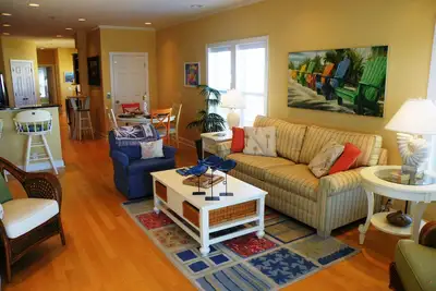 Image de Condo de luxe situé au centre avec une vue magnifique sur l'océan