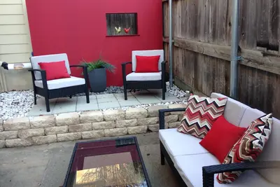 Image de 3 Br / 2. 5 Maison de ville luxueuse Ă Soco / au centre-ville d'Austin, Ă quelques pas