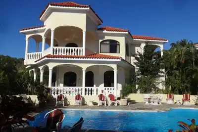 Image de Villa Playamor, Luxe au complet villa sur la plage, y compris cuisinier