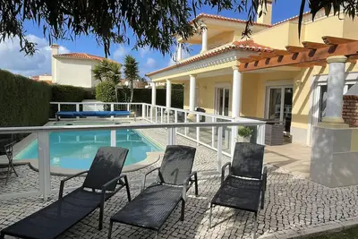 Image de Villa Rosie - Villa de luxe de 4 chambres avec piscine privée à Praia Del Rey