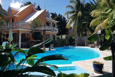 Image de The Tourelle Paradise big Heated pool May aug Ministry Tourism Price for 7 pers