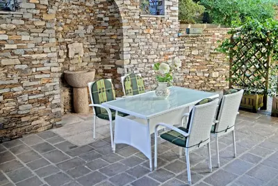 Appartement avec belle véranda et jardin
