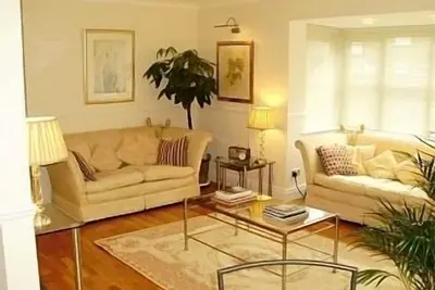Image de Bel appartement avec parking dans le centre de Royal Windsor