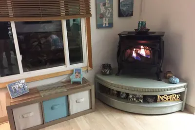 Image de Rustique 2 Br, 1 salle de bain Cottage Avec Accès plage privée au lac Huron