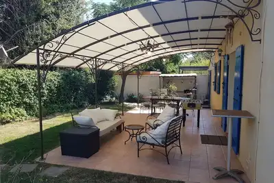 Image de Villa tout confort, piscine, clim, beau jardin!