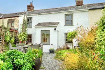 Image de Coquette Cornish Cottage avec caractère et charme