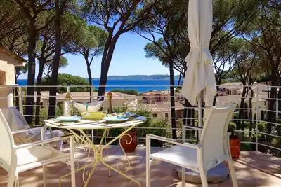 Image de Vue mer, 200m de la Plage de la Croisette, 2 piscines dans résidence sécurisée.