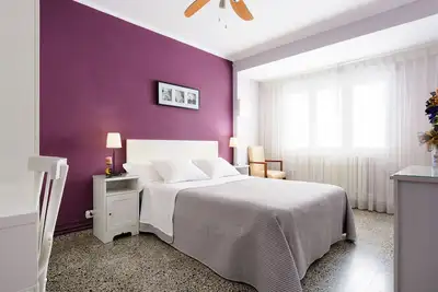 Image de Appartement spacieux à côté du Pilar