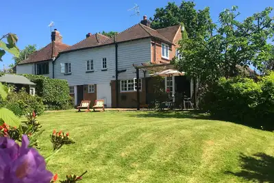 Image de Spacieux cottage 4 étoiles d'époque, cheminée, grand jardin, campagne, plage