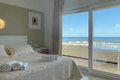 Image de Belle vue mer de toutes les chambres, piscine / tennis commune