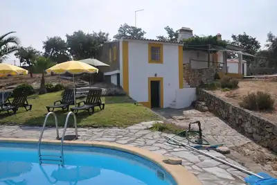 Image de Petite colline Ă Alentejo, Castelo de Vide, avec piscine