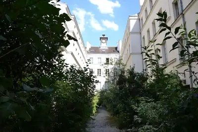 Image de Calme & Verdure à Paris. . .
