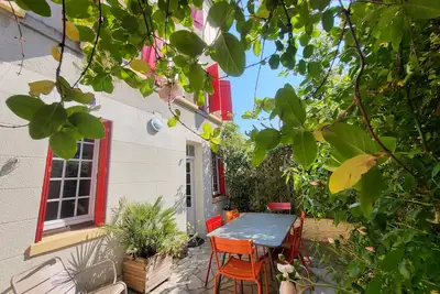 Image de Maison de Charme, très calme, petit jardin, Trouville, 4 ch, 2 sdb, 6-7 pers