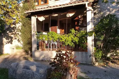 Image de A louer T2 33 m2 dans propriété de 5000 m2 au bord du Verdon