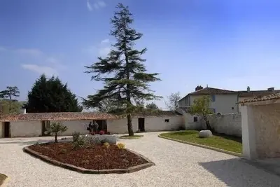 Image de Location gite echillais - ferme charentaise en bord de mer 32 m2