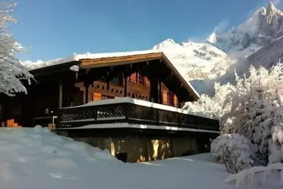 Image de Magnifique chalet, superbe vue, jacuzzi sauna hammam skiroom 8 p. Chamonix
