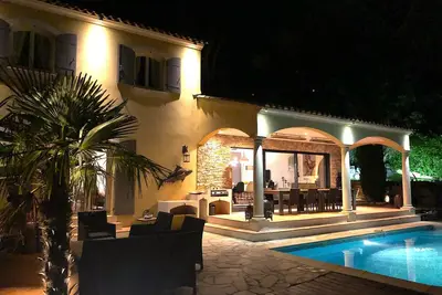 Image de Villa 8 P Avec Piscine, Proche Mer, Classée Résidence Tourisme **** 83115002737dz