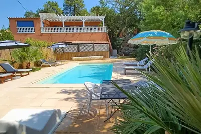 Image de Villa provençale Cote d'Azur de standing au calme avec piscine balnéo ncc, 6p