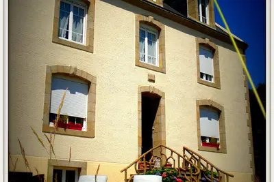 Image de maison Bretonne bord de mer