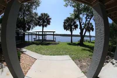 Image de Belle Waterfront Story 3 Accueil W \/ Dock In Old Homosassa, Florida
