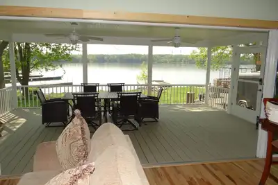 Image de Tout nouveau chalet au bord du lac - Lac des Îles