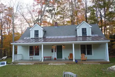 Image de Summer Festival, East Dorset Vermont, Cape Style 4-season Vacation Home,