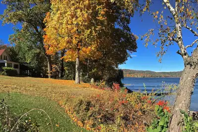 Image de Belle maison de plage sur le lac Champlain