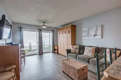 Image de 'Breakers Dozen' Meilleur acc��s à la plage dans l'Oregon! Deluxe Condo w / King Tempur-Pedic!