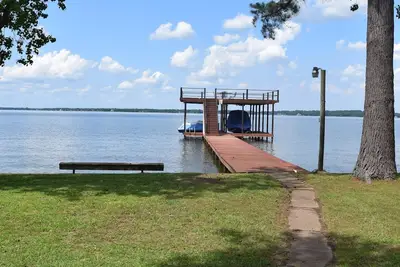 Image de Promotions d'automne! Amazing Texas Lakefront Getaway sur le lac Cedar Creek