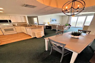 Image de 2 Br Condo Oceanview Wyndham Ocean Walk Daytona - Live Your Bucket List