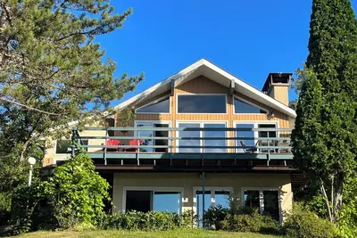 Image de Chalet sur la baie exclusive de Rheault sur le lac des Bois, Ă quelques minutes de Kenora