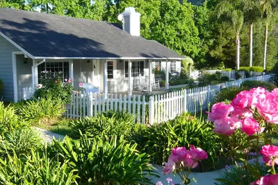 Image de Venez San Diego! Voir Notre Rabais Du Mois! Maison Decoree Cote-Cottage