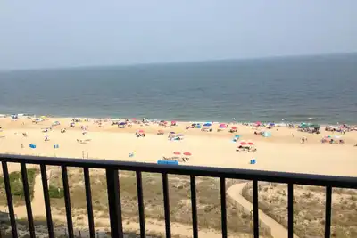 Image de Oceanfront, 2 Br 2 Ba w / Den, 8 personnes, piscines intérieure et extérieure, bain à remous, Wifi Rapide Gratuit