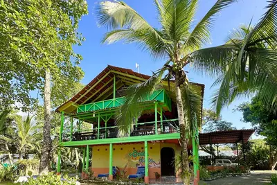Image de 4br \/ 4ba Jungle Oasis + 15 lits. Parfait pour les grands groupes.