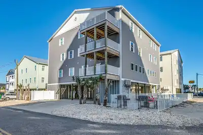 Image de Premier nouvelle grande vacances Pro-cuisine / théâtre / jeu / piscine privée / accès à la plage