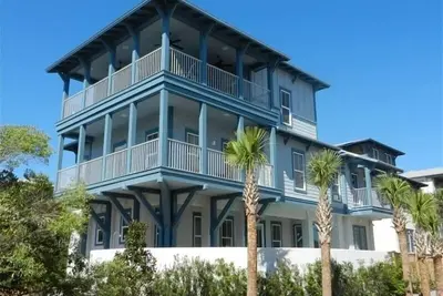 Image de Vie De Mer 5 + Br / 5. 5ba, Gulf View, Piscine Privée, 3 King Masters, côté plage de 30a