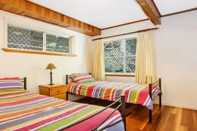 Image de 170 Lighthouse Road @ The Pass