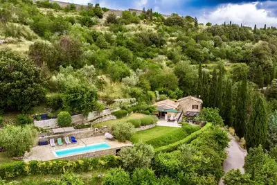 Image de Magnifique maison privée à Cortona avec vue fantastique, jardin et piscine