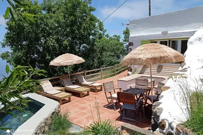 Image de Casa La Jara, située à la campagne pour les amoureux de la campagne.