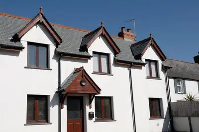 Image de Spacieux et chaleureux, chalet bien équipé à Hartland, North Devon - 6 personnes.