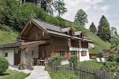 Image de \"Bergkiefer-Alm\" 140 m² - village de vacances Holzleb'n