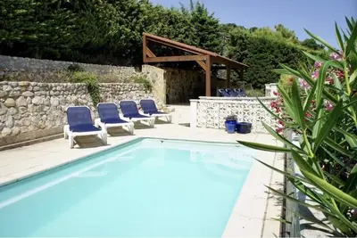 Image de Collioure, villa moderne, piscine chauffée et superbe vue