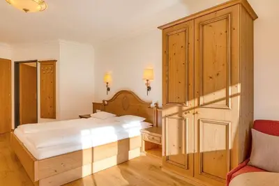 Image de Chambre Double \"Saphir\" douche, Wc - Hotel Kristall