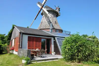 Image de Confortable maison de vacances, emplacement exclusif sur le moulin à vent, près de Warnemunde