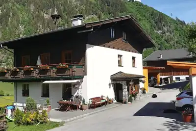 Image de premier Appartement \/ 2 chambres \/ douche, Wc - Zaunlehen