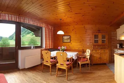 Image de Type 3 App. Hocharn u. Schareck - Wohnr. + 2 Schlz - Luggau, maison d'hôtes