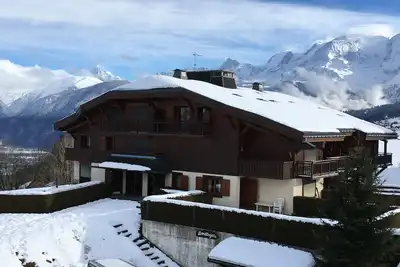 Image de Deux pièces près du village et son accès au domaine skiable par téléski à 150 m.